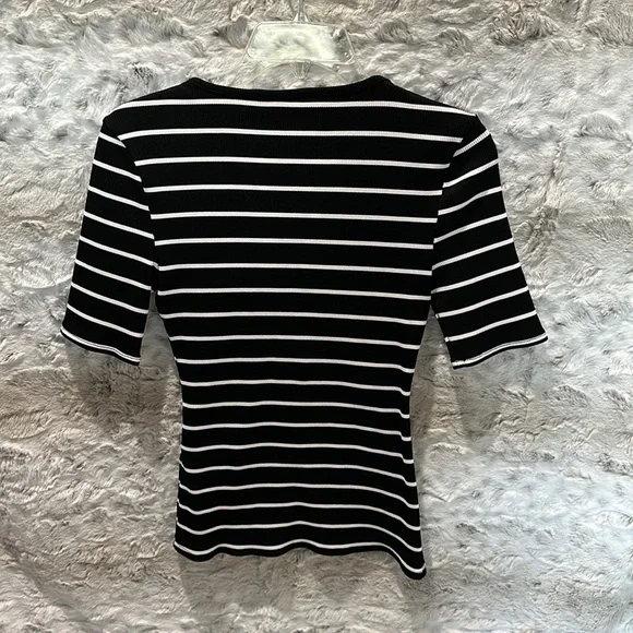 Women’s WHBM Forme Ribbed Top - Small - Picture 2 of 3